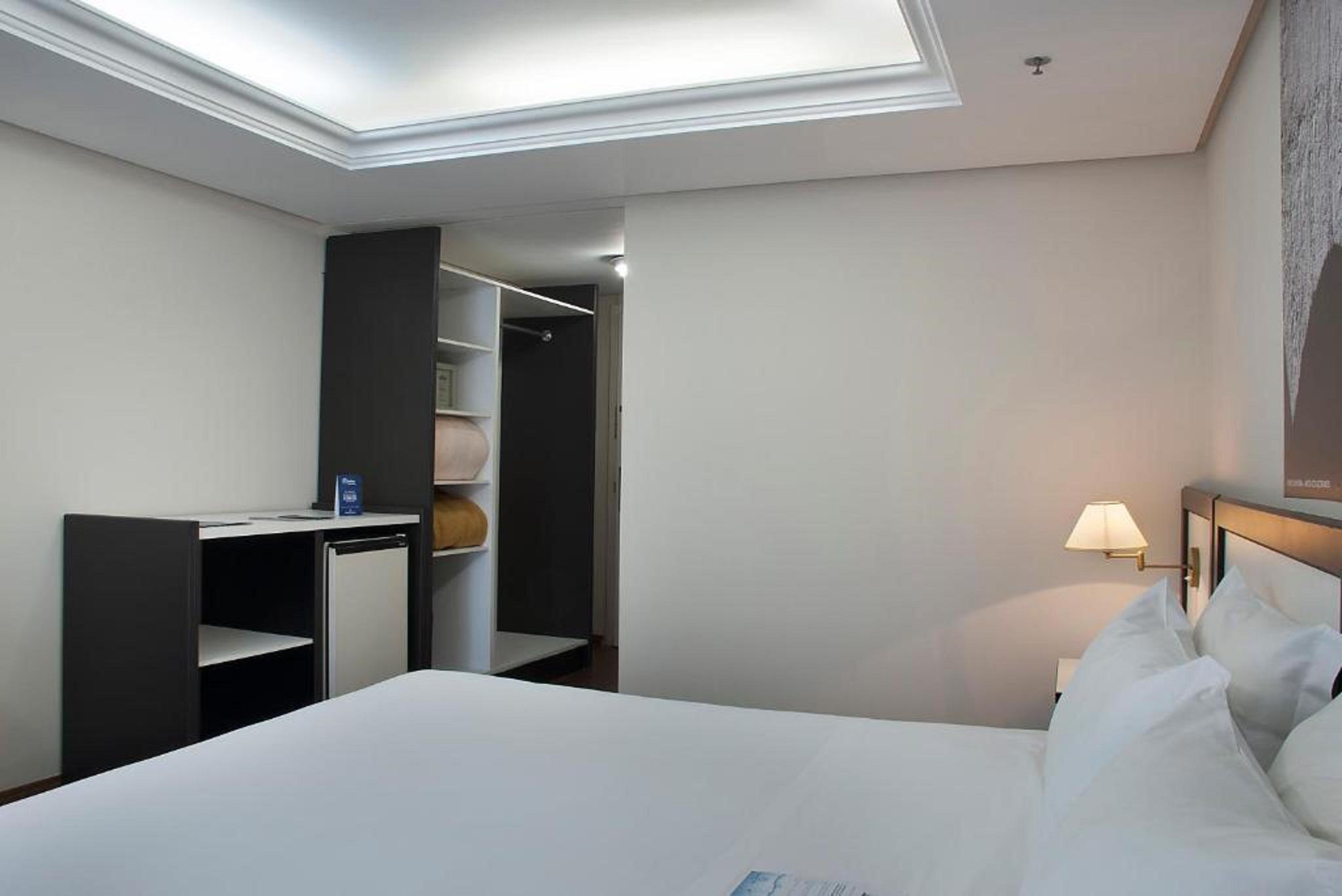 Master Grande Hotel - Proximo Ao Palacio Do Governo ポルト・アレグレ エクステリア 写真